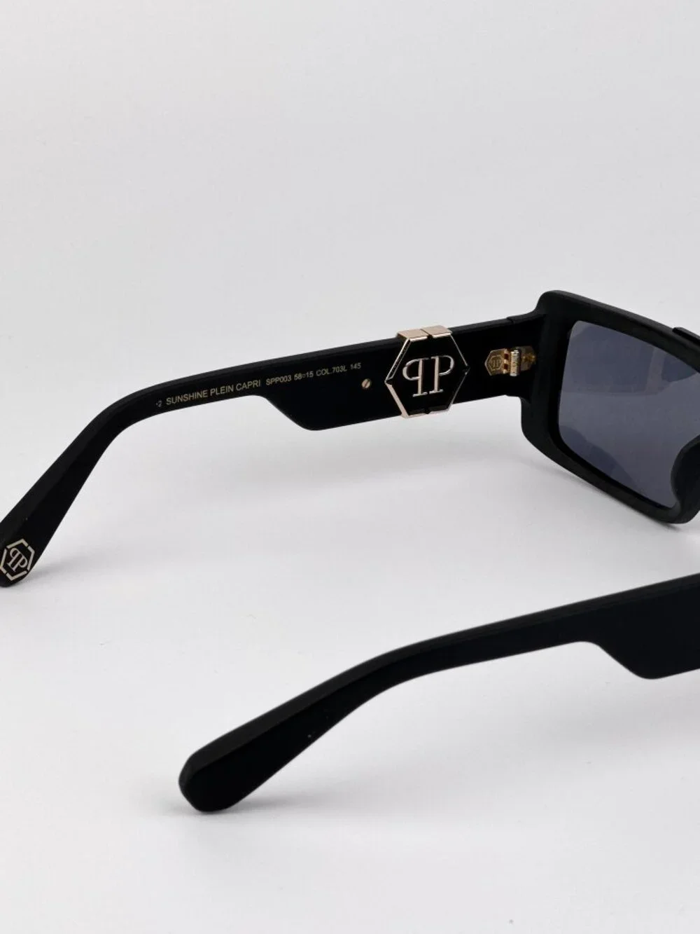 Philipp Plein Men’s Sunglasses Black Gold Mirror Pattern Rectangle SPP003M 703L